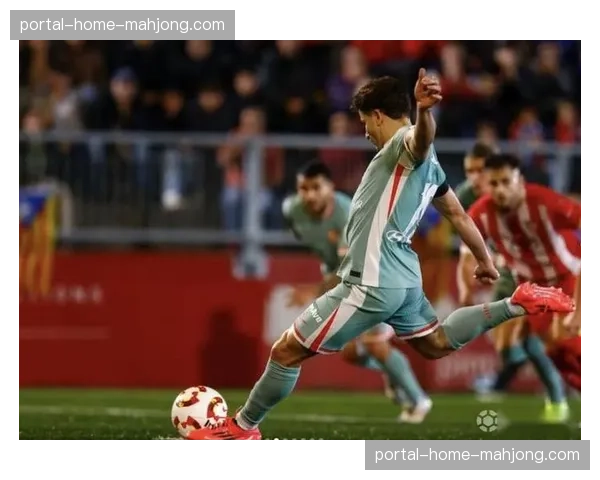 比赛第78分钟，哈兰德替补登场换下阿尔瓦雷斯